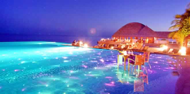 10 Romantic Resorts in Maldives